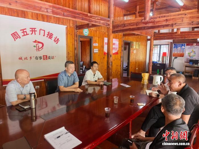 爱游戏